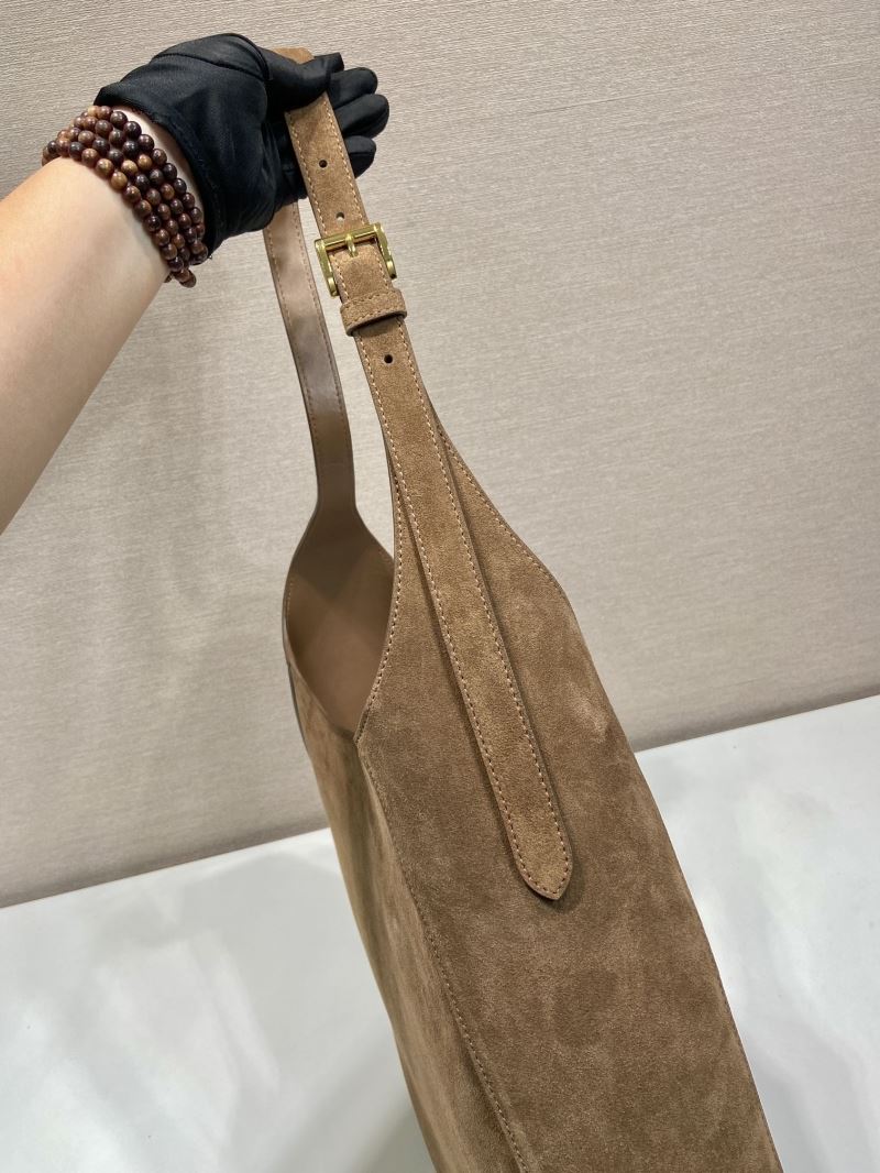 Pra*a cleo bags